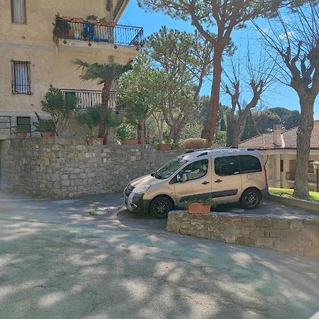 Casa Lilli Apartment Vallecrosia Exterior photo
